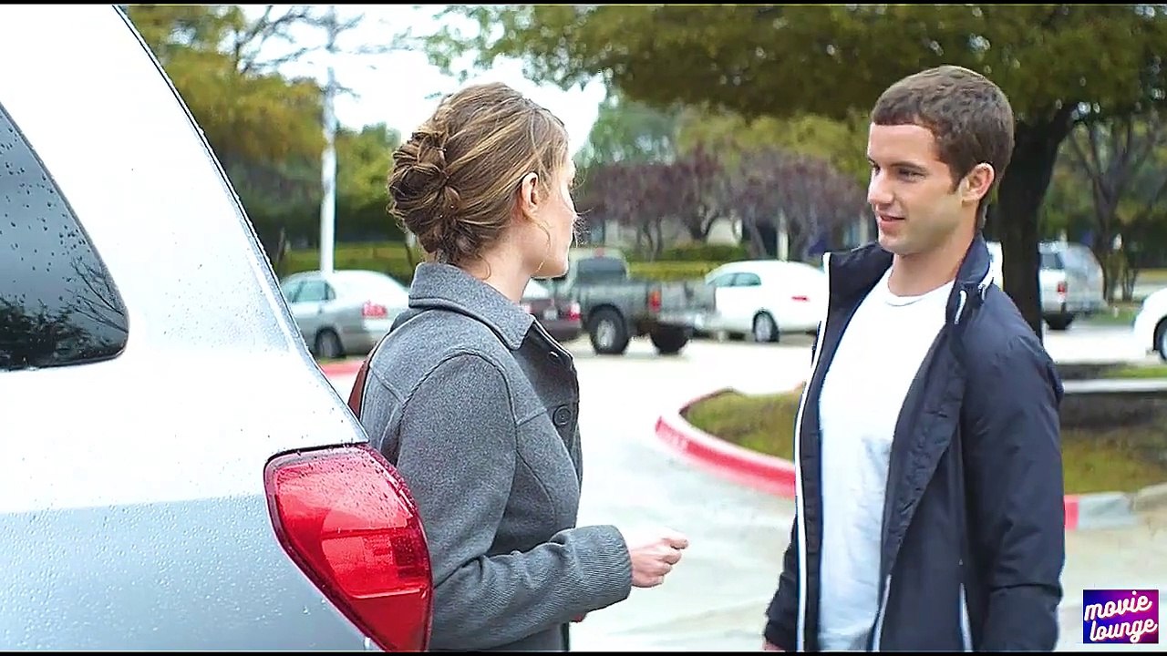 A young boy has an affair with his private tutor.