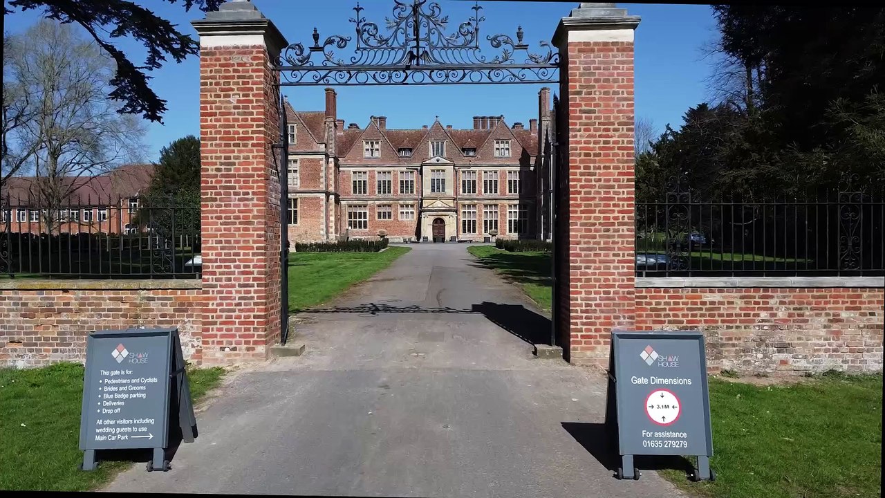 Shaw House - Tudor garden