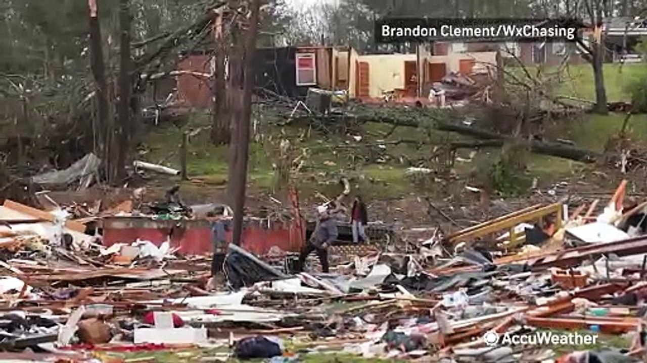 Tornado survivors recount harrowing experience