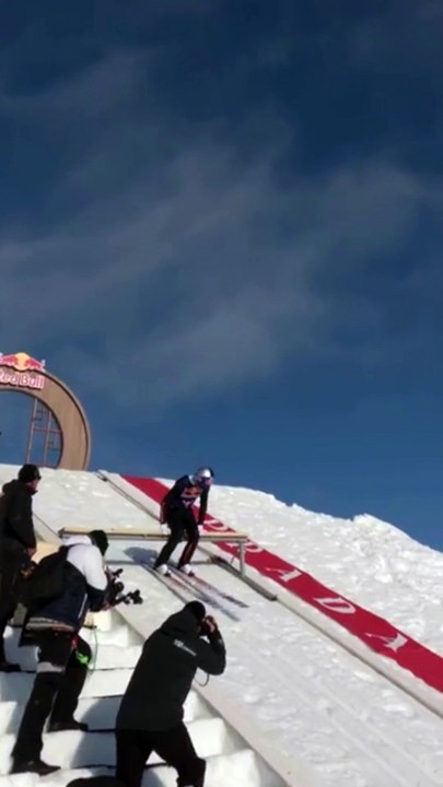 Ryōyū Kobayashi's World Record Longest Ski Jump!