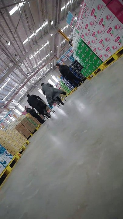 【短剧合集】 末日冰封姐姐们求开门