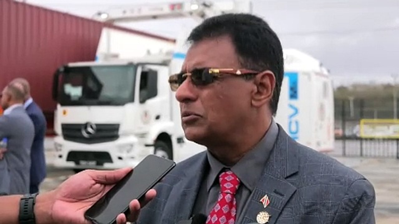 SINANAN: FRAUD SQUAD INVESTIGATING DOCUMENT