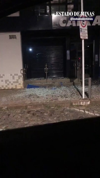 Assalto em Guaxupé: vídeos mostram estragos em banco