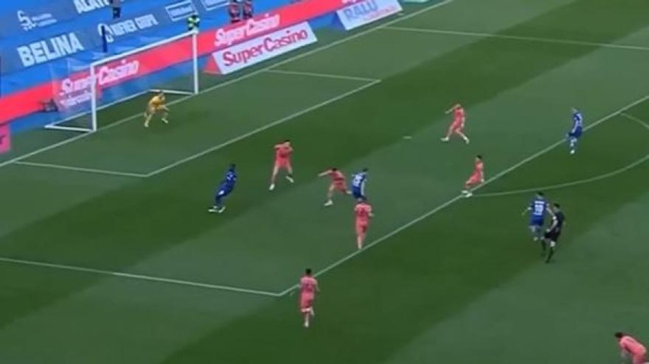 Inter, guarda il gran gol di Sucic: cavalcata palla al piede e destro a giro