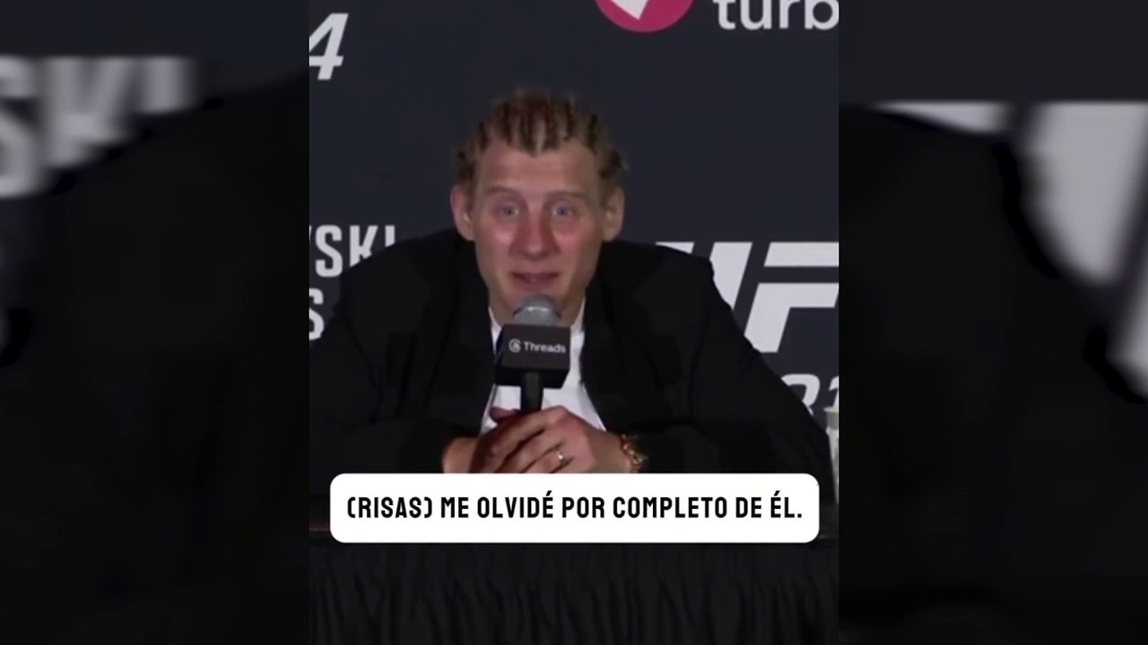 Paddy Pimblett carga contra Ilia Topuria