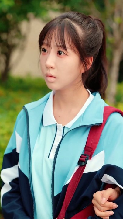 Fake daughter abandoned by family becomes genius scientist and crushes them