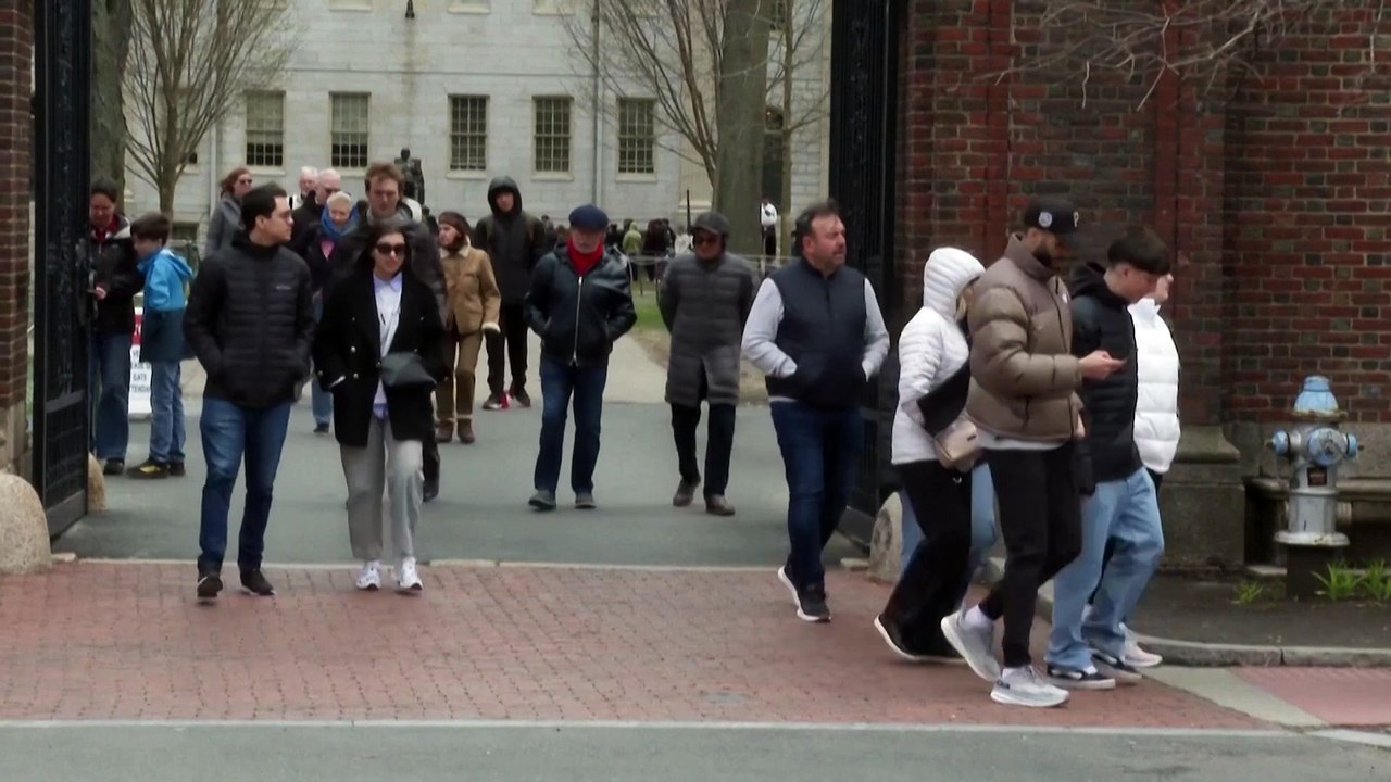 Harvard students back school president amid Trump tax threats