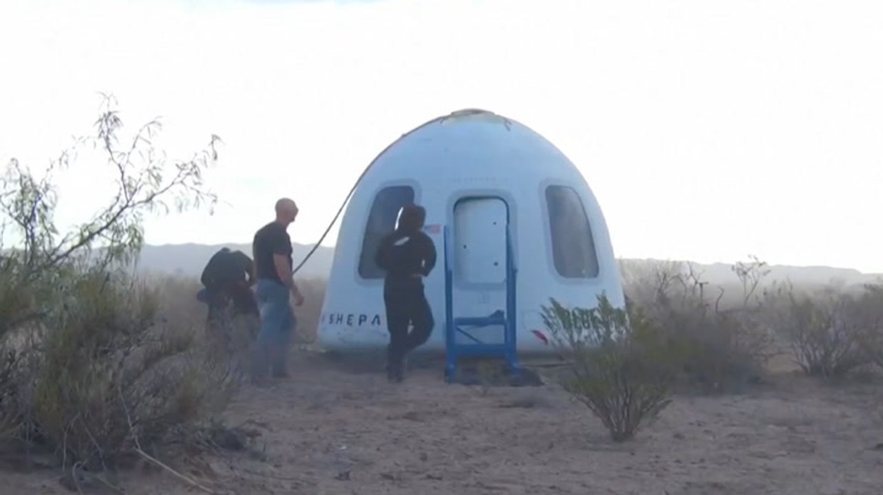 Watch: Blue Origin door appears to open prompting conspiracy theories claiming Katy Perry space expedition was a hoax