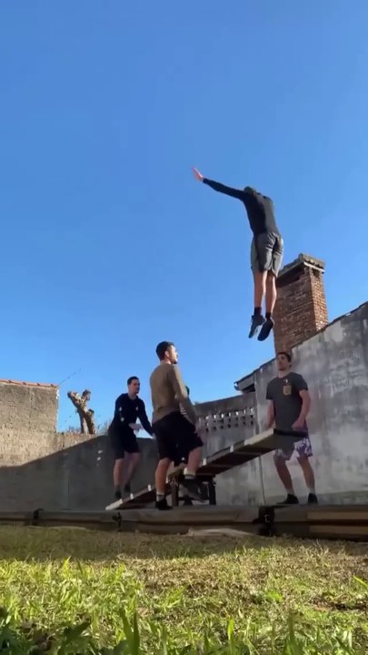 The best examples of teamwork I’ve ever seen 🔥