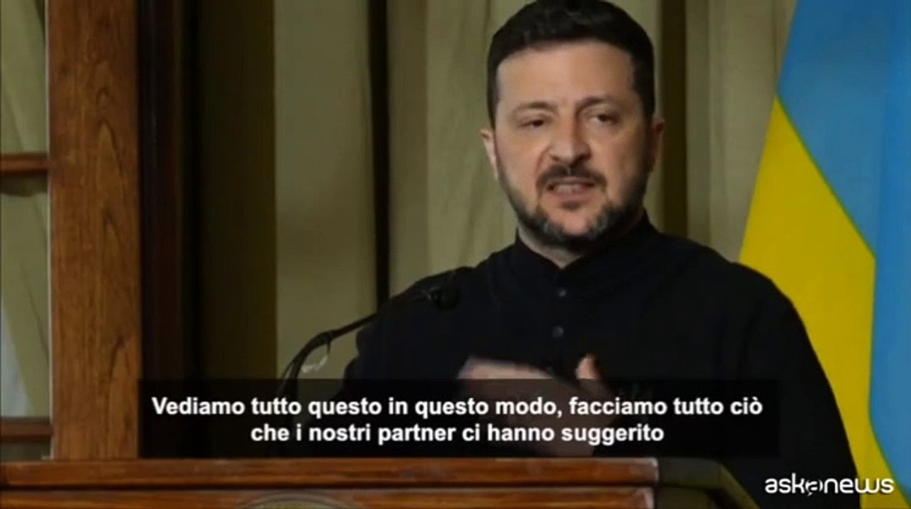 Zelensky: Ucraina non può cedere sulla Crimea, è contro Costituzione