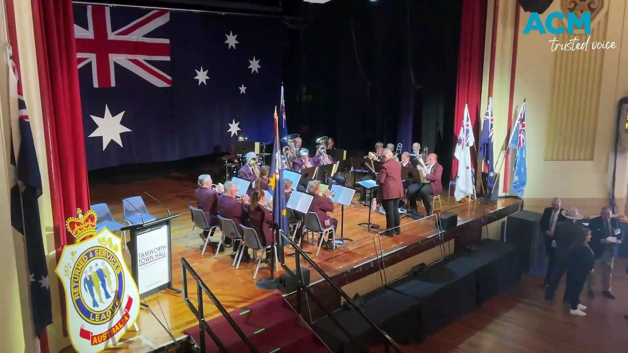 Tamworth Anzac Day march and service