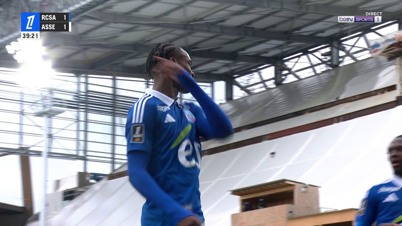 Ligue 1 : Emanuel Emegha croit redonner l'avantage à Strasbourg, le but est refusé