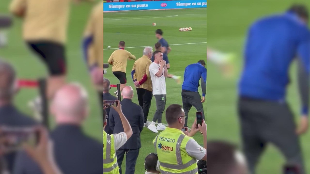 Marc Casadó pitó el himno del Madrid en la banda