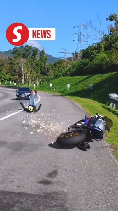 Cops tracking two superbikers involved in Karak crash