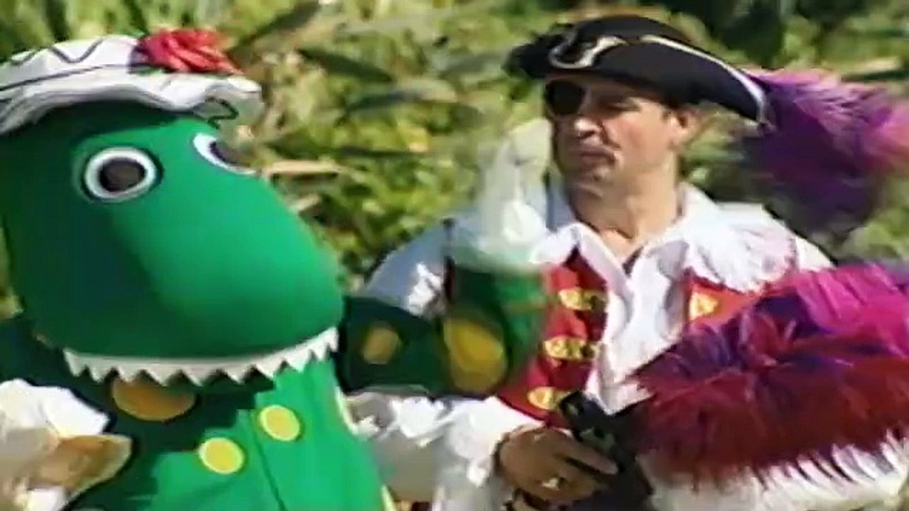 The Wiggles Wiggle Bay VHS (Widescreen)