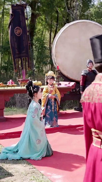 【最新短剧合集】 小小太后四岁半，满堂儿孙争着宠