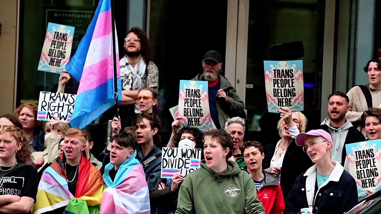 Several hundred trans rights campaigners protest at EHRC Glasgow office
