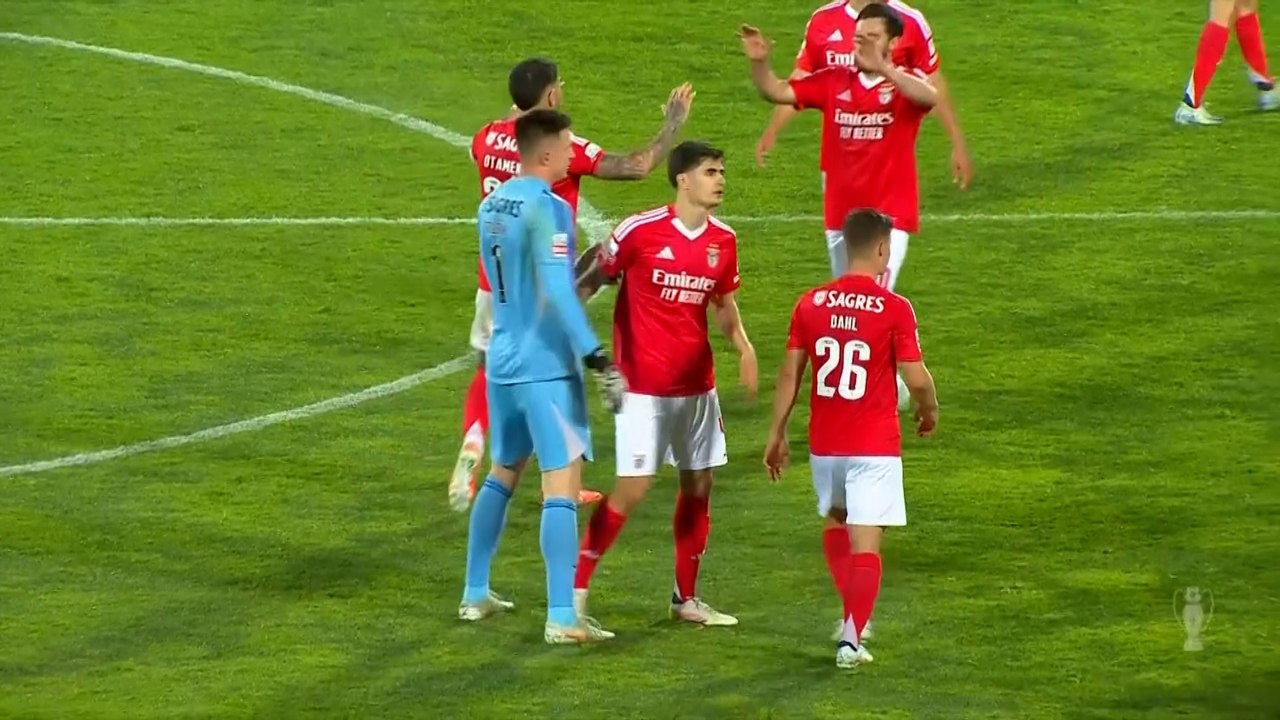 Estoril 1-2 Benfica: resumen y goles | Liga portuguesa (J32)
