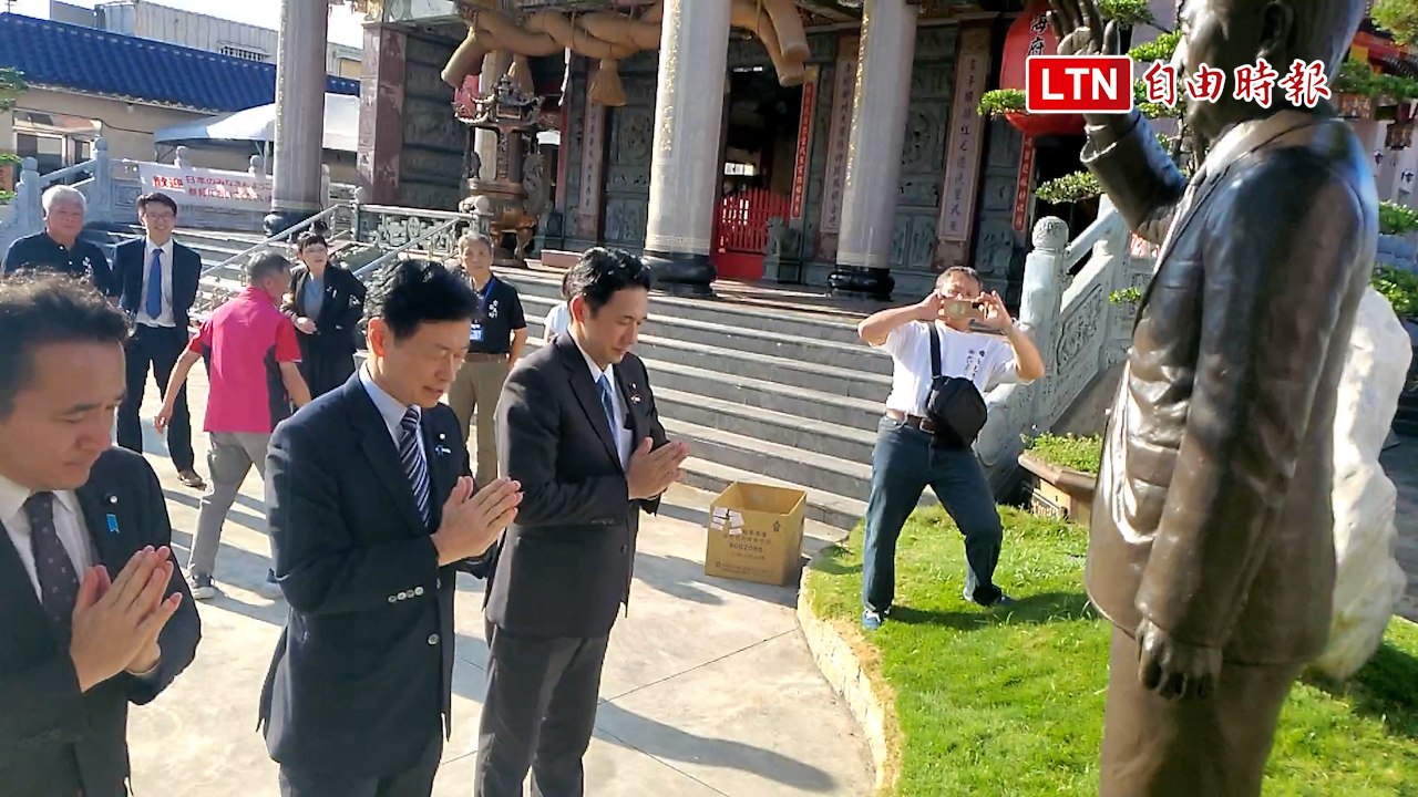 向安倍晉三銅像獻花 西村康稔：繼承遺志珍惜台日友誼