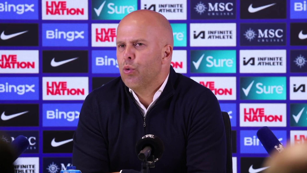 Liverpool's Slot post surprise 3-1 loss to Chelsea