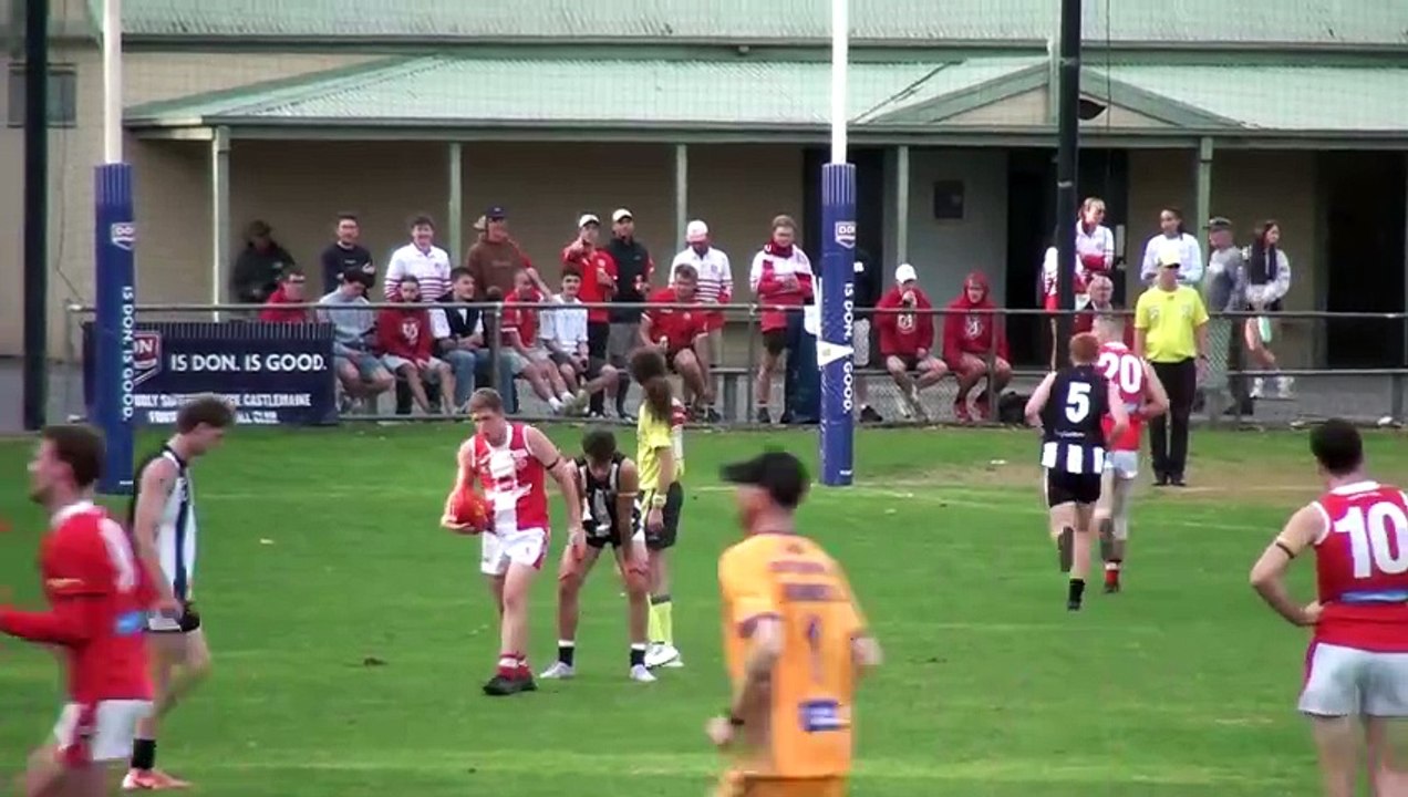 Premier Data round 4 - Kaiden Antonowicz kicks 7th goal for South Bendigo v Castlemaine.