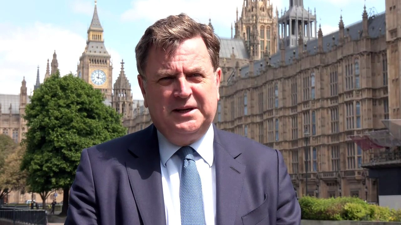 Bank of England cuts interest rates to 4.25%