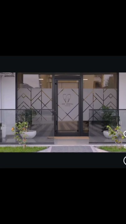 Ucciodesantis in Clinica in Albania