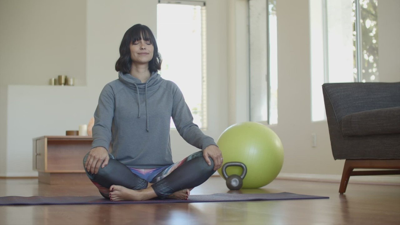 What Are The Key Signs of Aging? These Are Important to Pay Attention To