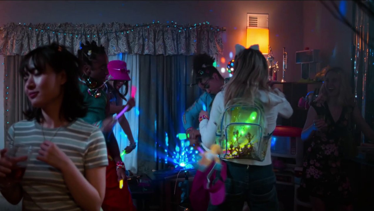 Y2K - Tráiler español