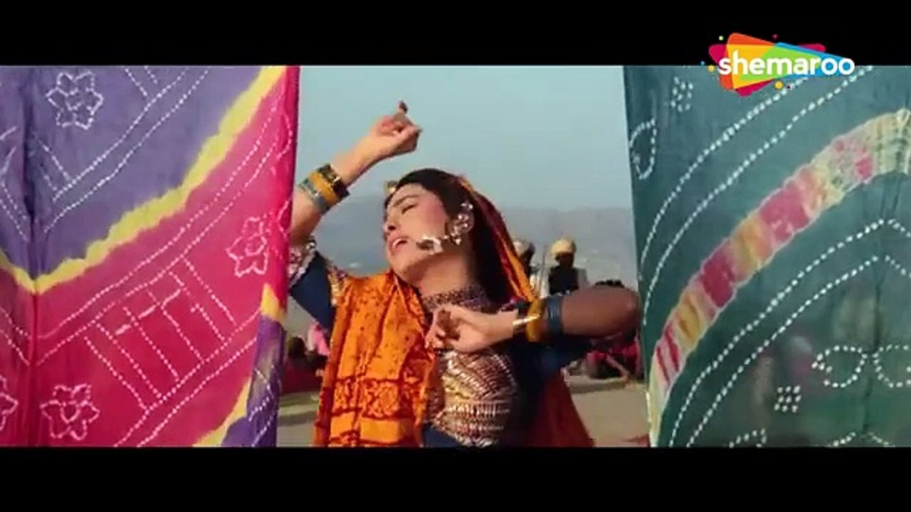 घूंघट की आड़ से दिलबर का | Ghoonghat Ki Aad Se Dilbar Ka | Hum Hain Rahi Pyar Ke | Aamir | Juhi