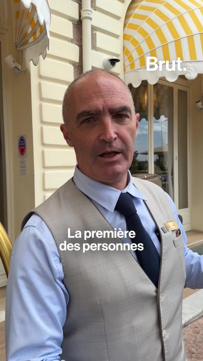 Cannes 2025 - Avec un voiturier du Carlton.