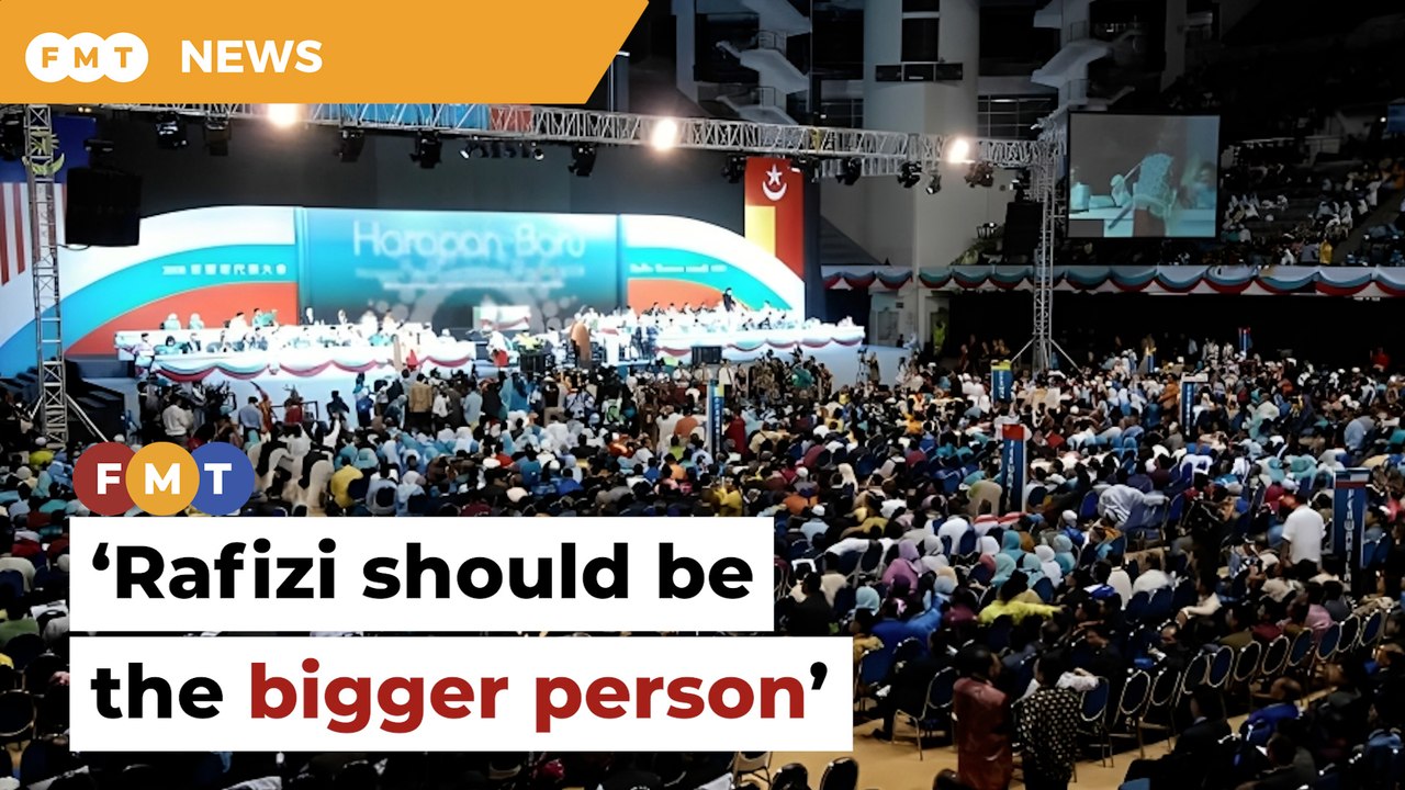 Boycotting congress could tarnish Rafizi’s career, analysts say