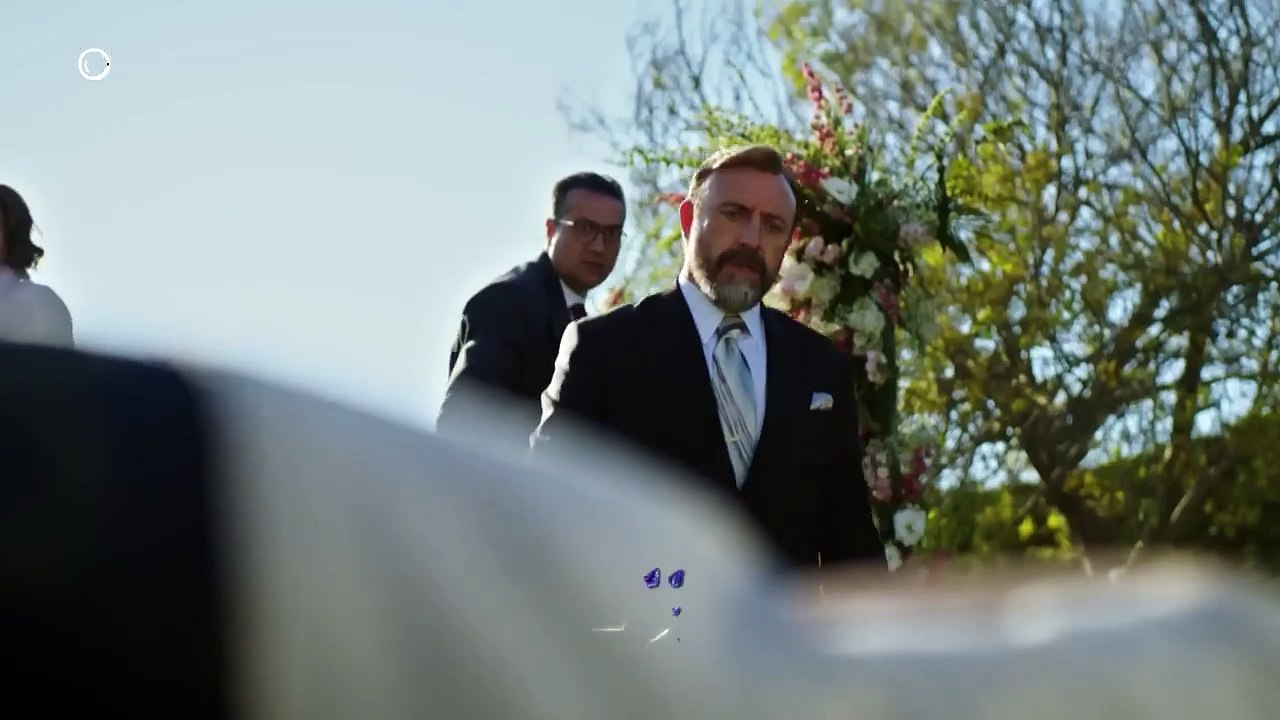 اذا خسر الملك الحلقة 15 Kral Kaybederse 15. Bölüm 1. Fragmanı _ Peri Kızı Fadi_ Güzel Değil Mi_(720P_HD)