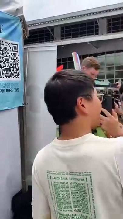 大马羽球大师赛 | 缺战依然捧场 艾塞申场外会见球迷