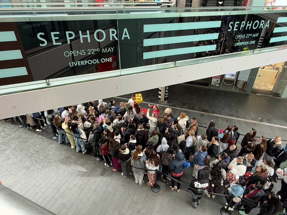 Hundreds queue for Sephora Liverpool opening