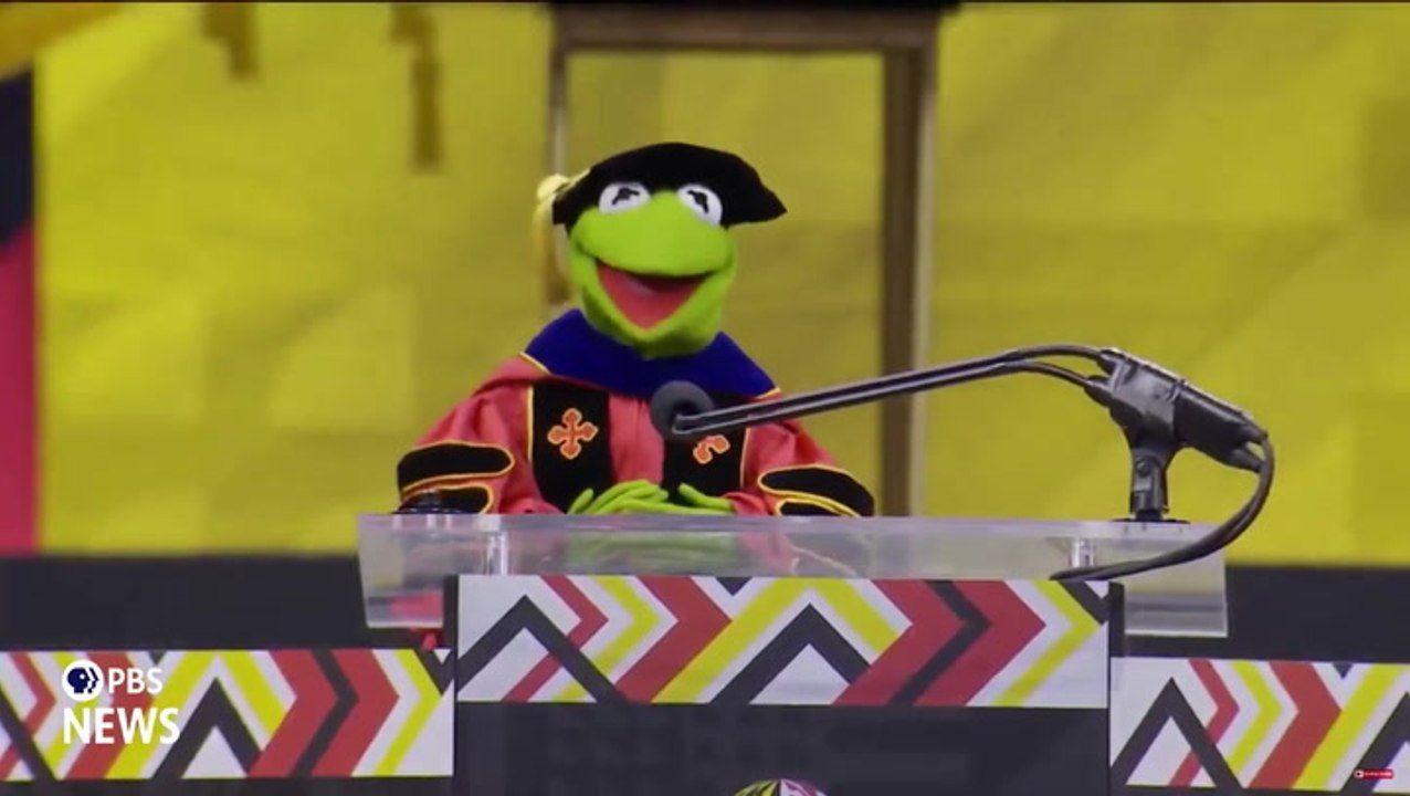 Watch: Kermit the Frog issues heartwarming advice for college graduates