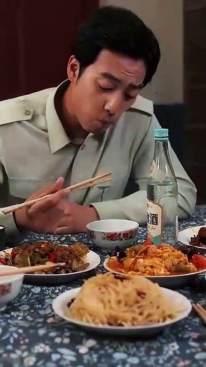 抖音新剧上线#刘欣悦 - 七零蜜爱冷面丈夫抱回家属院 (下)