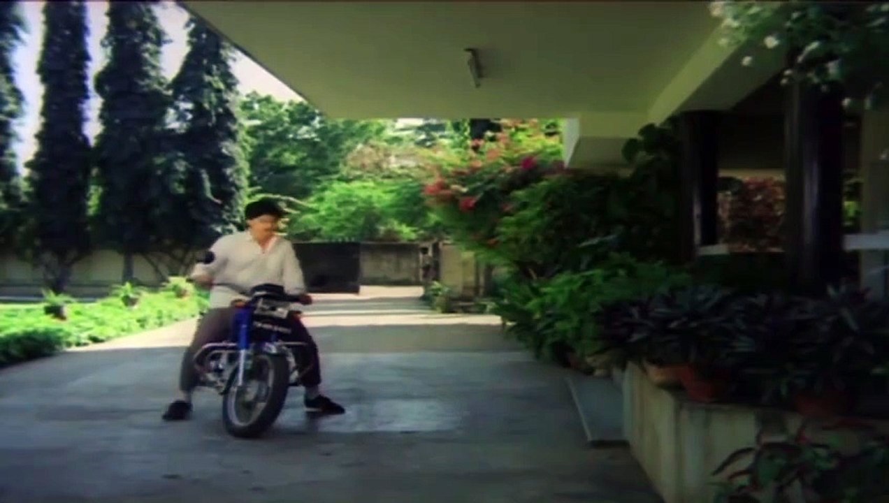 hot Malayalam Movie Scenes _ Malayalam Romantic Scenes