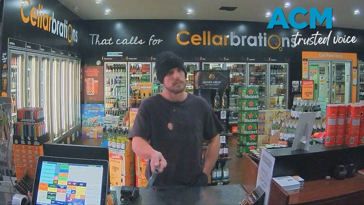 Man robs ACT liquor store with large kitchen knife