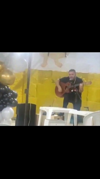Vídeo revela "Professor" do CV cantando louvor antes de morrer