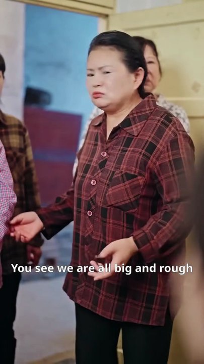 Girl time-travels, becomes a single mom,unexpectedly,cold CEO fell in love with her unconsciously!