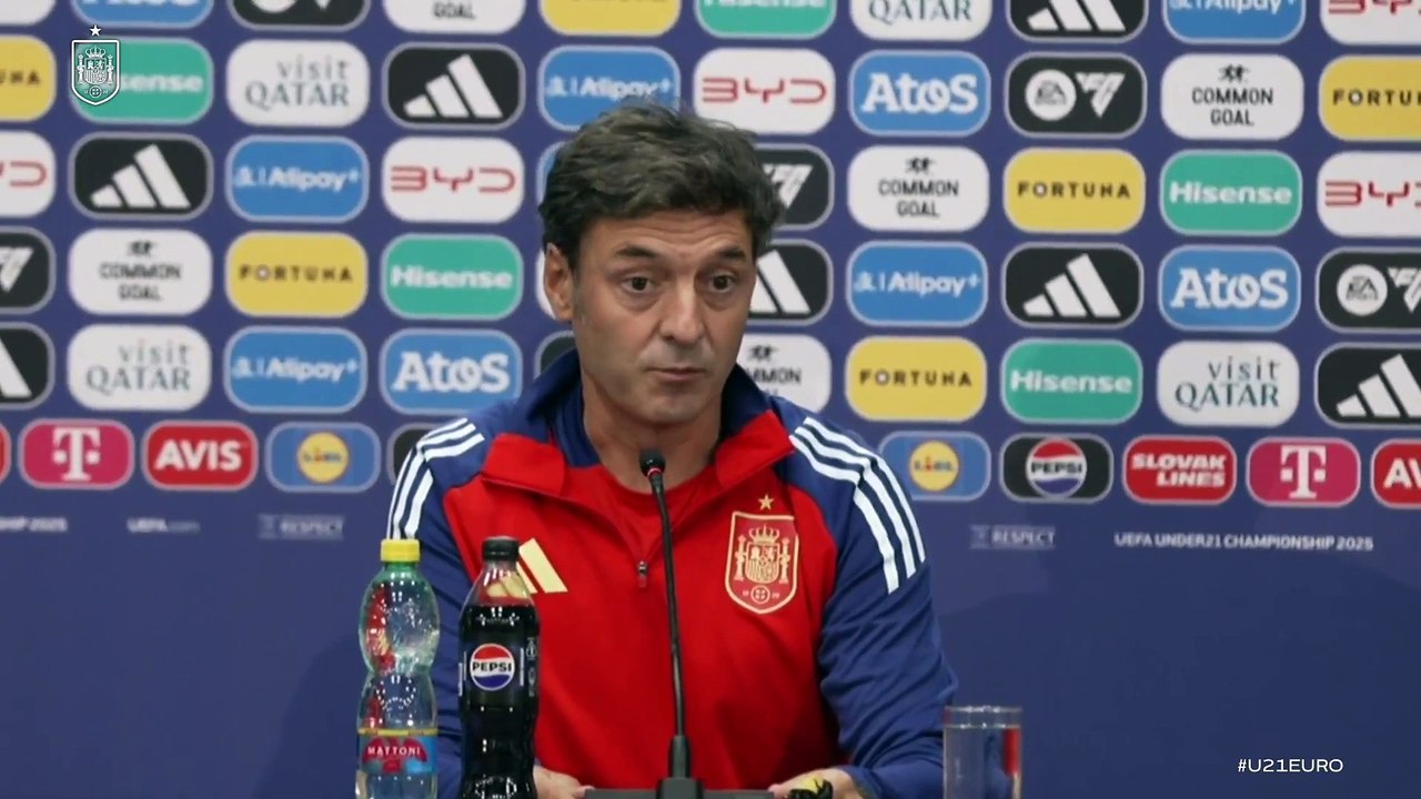 Santi Denia en Rueda de Prensa 