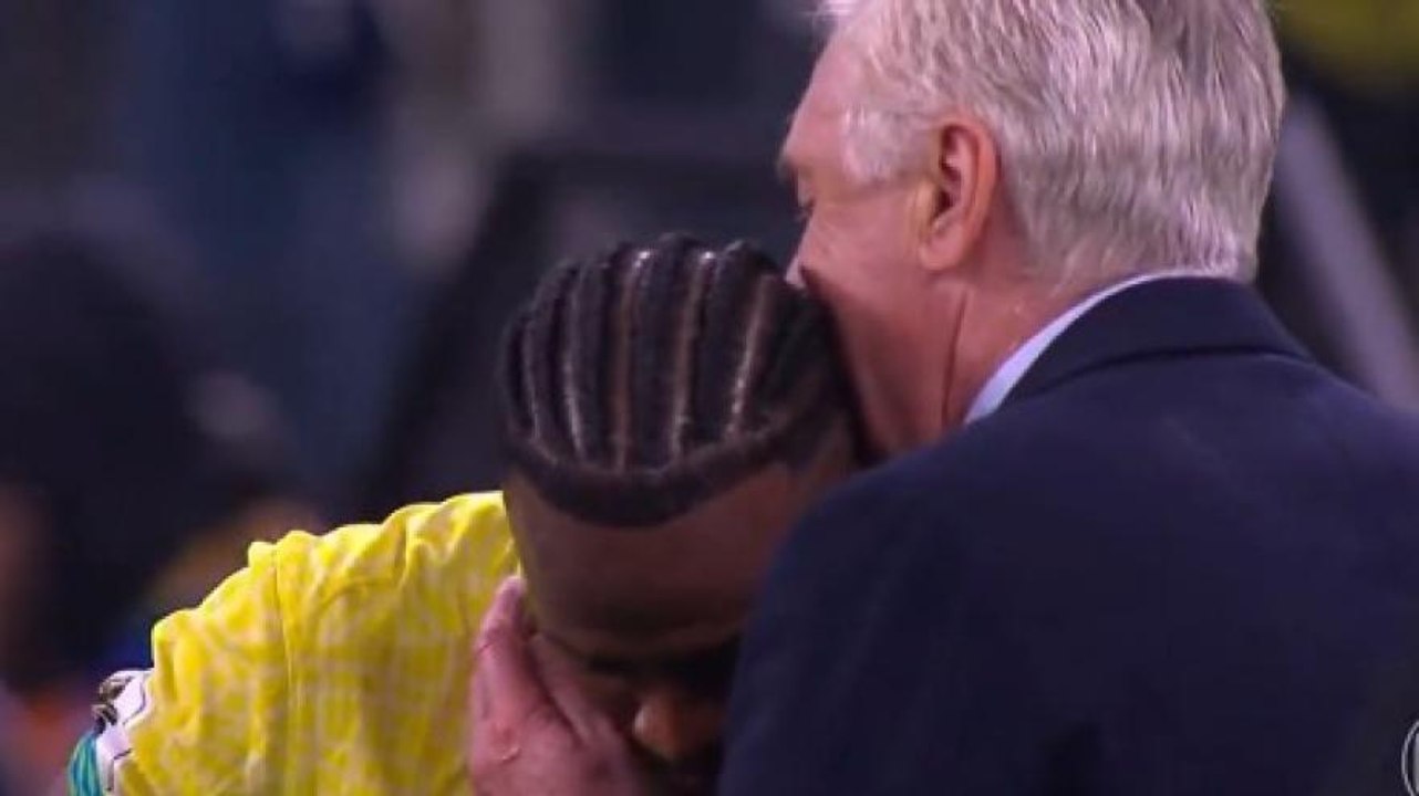 Vinicius segna il gol vittoria, Ancelotti reagisce così