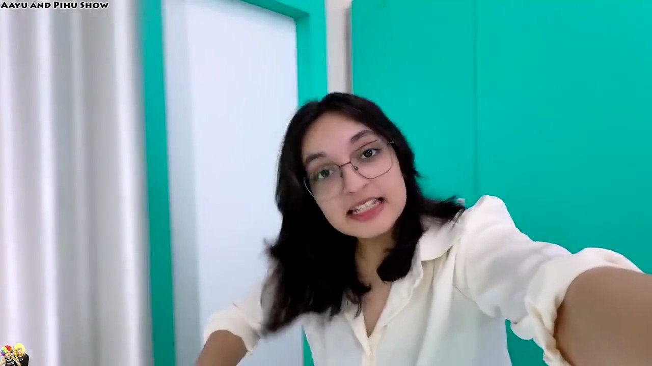 PIHU KI FIRST SALARY _ Office Life _ Aayu and Pihu Show(720P_HD)