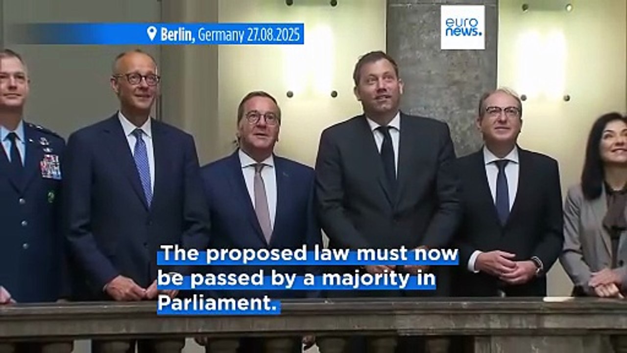 German government accepts proposal to encourage voluntary military service