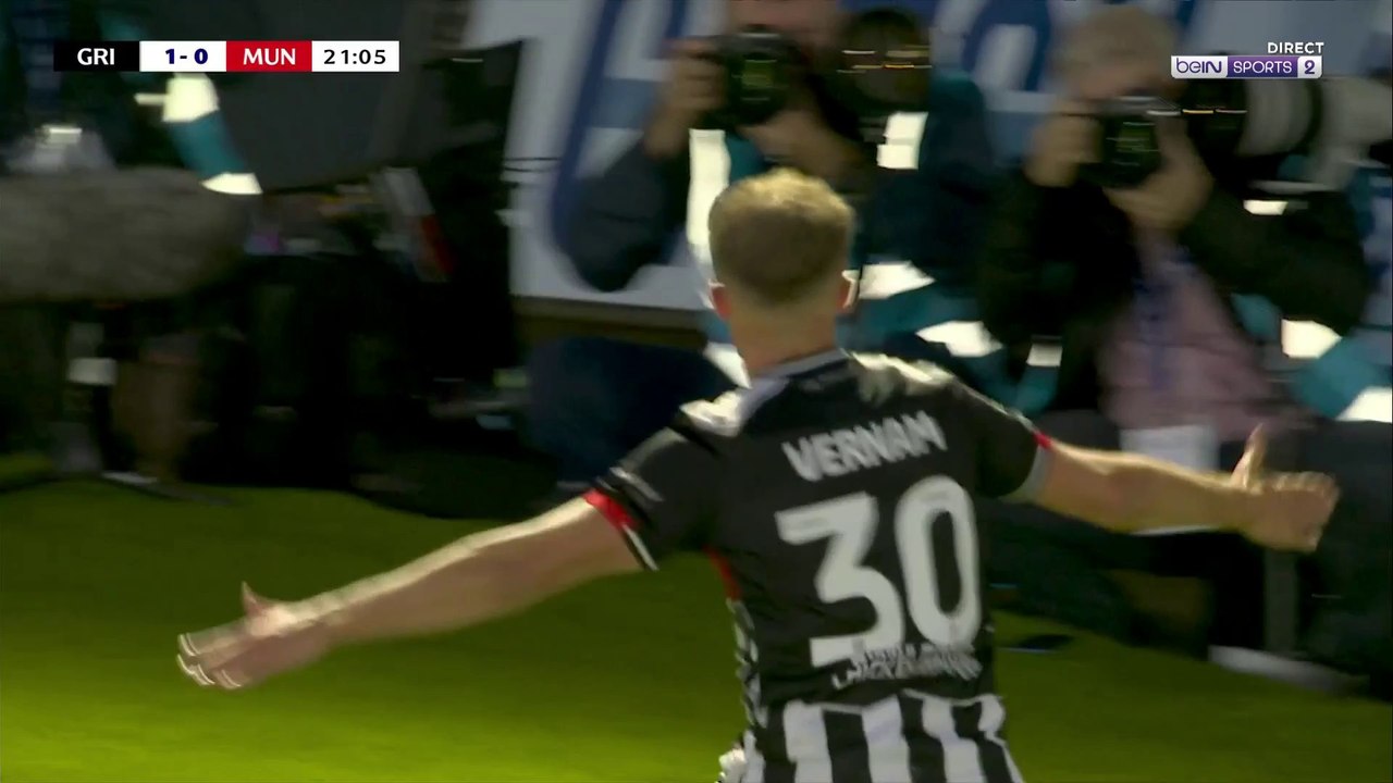 Carabao Cup : Grimsby marque et mène contre Manchester United !