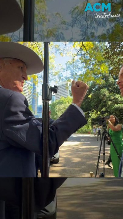 Bob Katter threatens journalist in bizarre anti-immigration spray