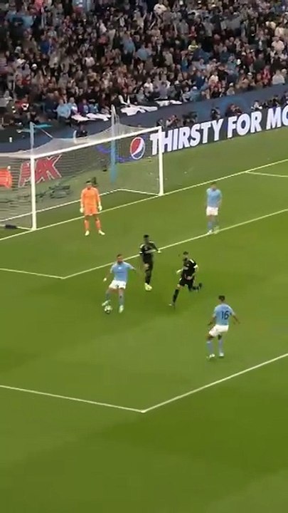 Fenerbahçe, Kyle Walker Transferi İçin Manchester City ile Görüşmelere Başladı