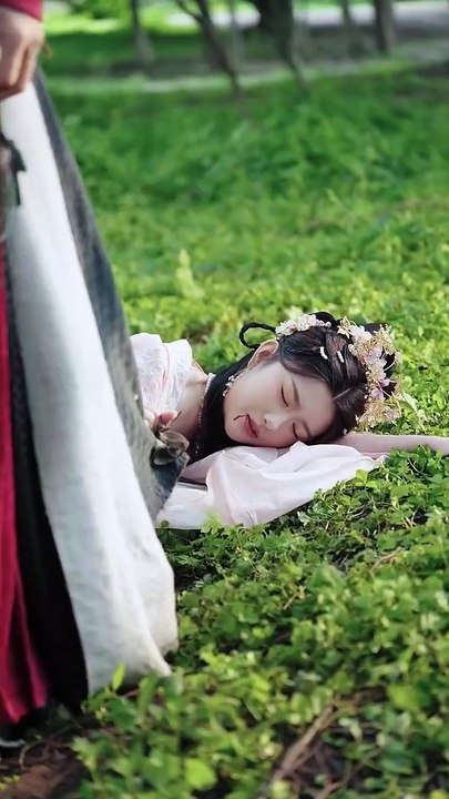 满门恋爱脑，唯有小师弟正的发邪 - 1 | Eng Subs