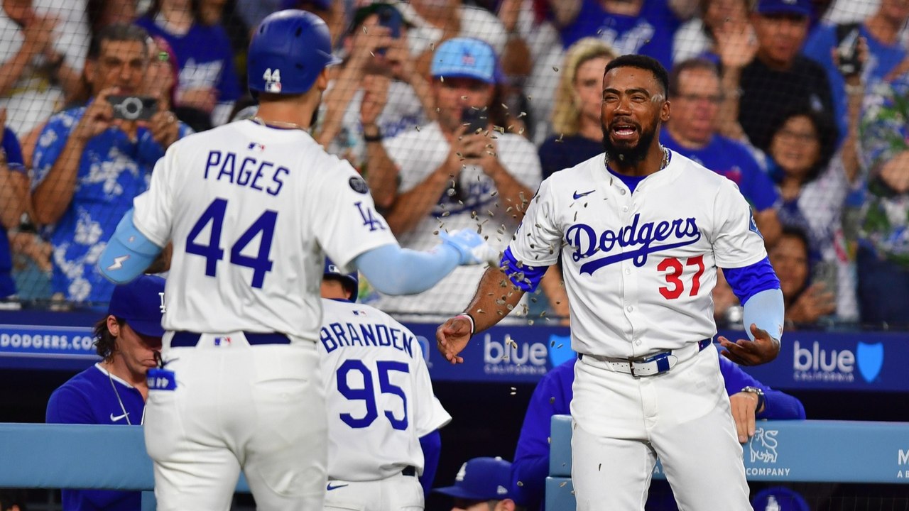 Dodgers Triumph Over Padres 8-6 at Dodgers Stadium